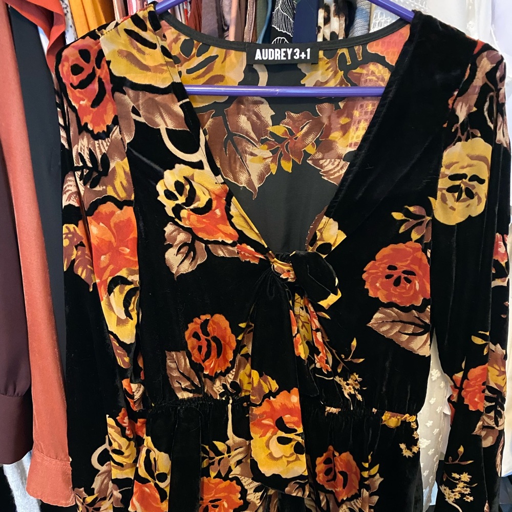 Black velvet, floral romper, size S